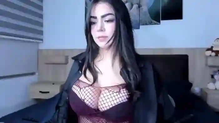 nahomy-cano