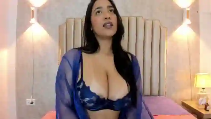 naisha-rousell