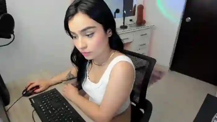 stephany-latina