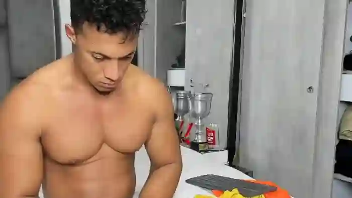 mat-strong