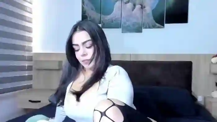 nahomy-cano