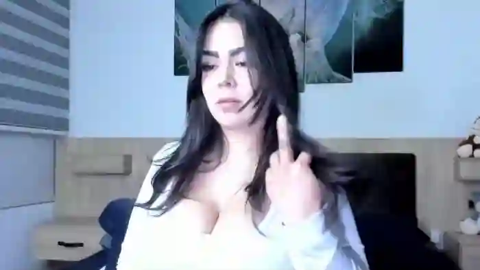 nahomy-cano
