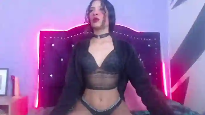 petite-ariana
