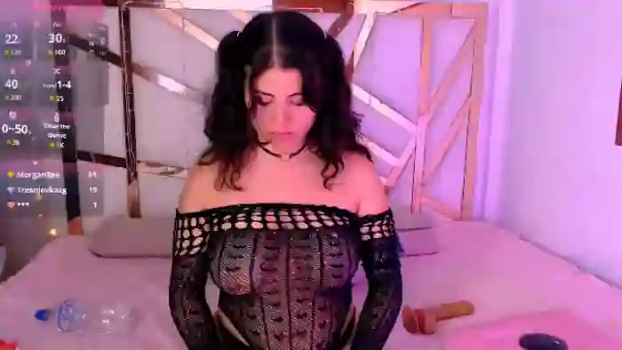 hannia-baileys