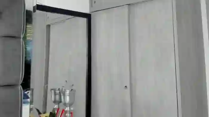 mat-strong
