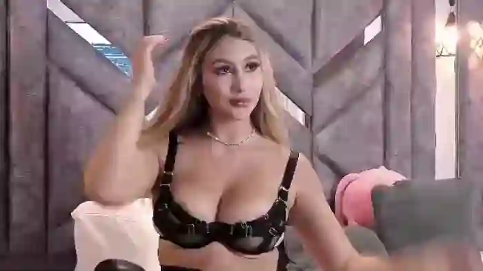 samantha-dumont