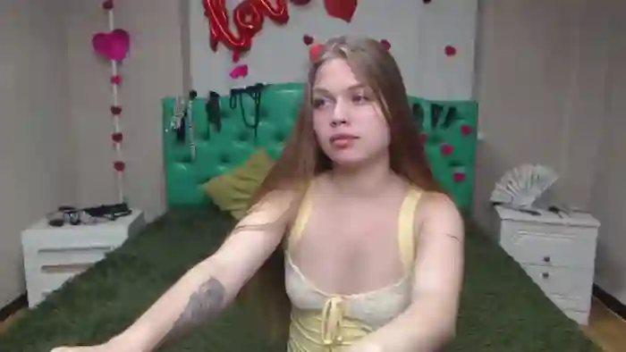 lara-cher