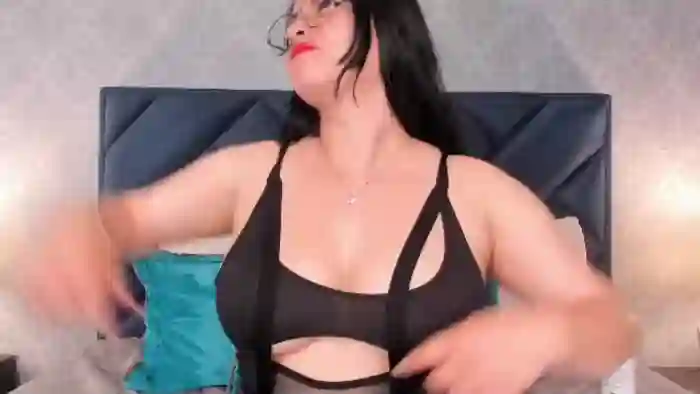 nicole-jonss