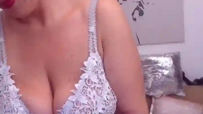 rebecca-noble