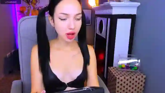 nicki-j