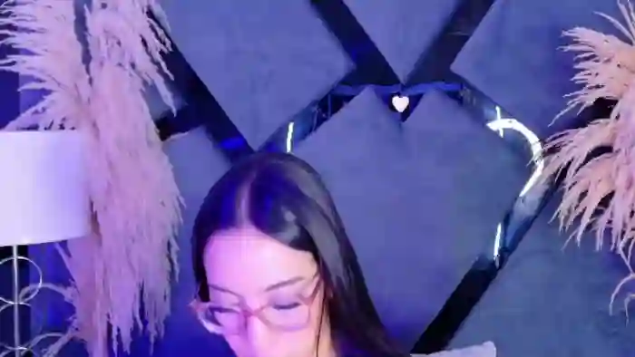 kylie-whitee