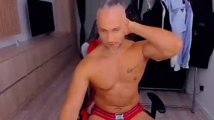 trent-macho