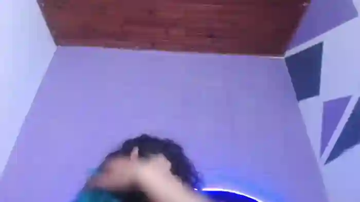 petite-ariana