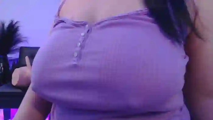 tia-bella