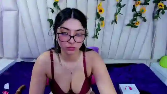 lucy-stonn