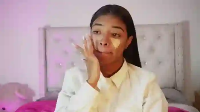 natasha-smiith
