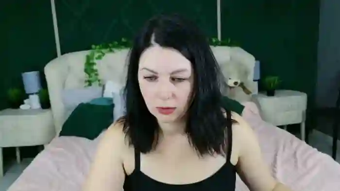nina-stane