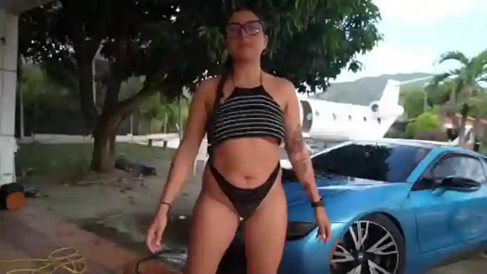 island-girls