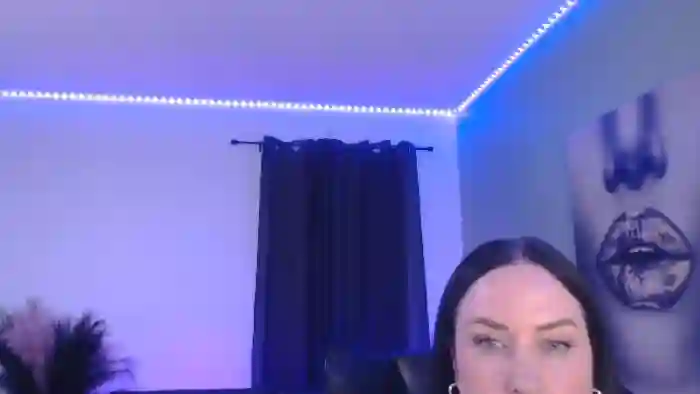 tia-bella