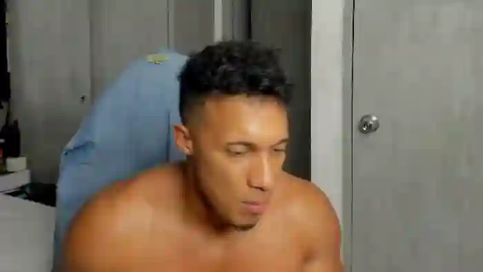mat-strong