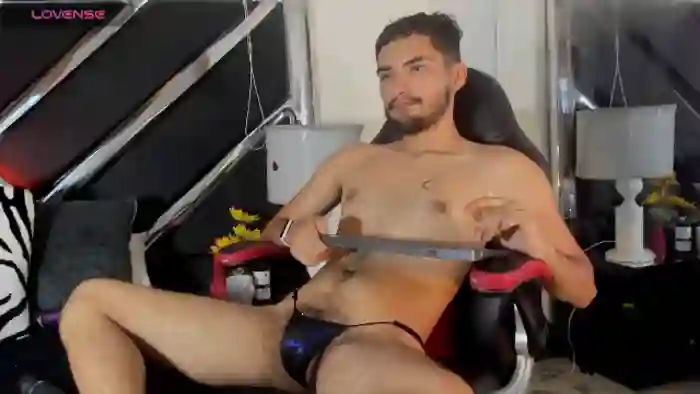 yoggi-aron