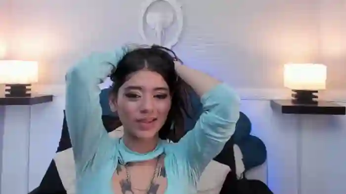 samanta-quinn