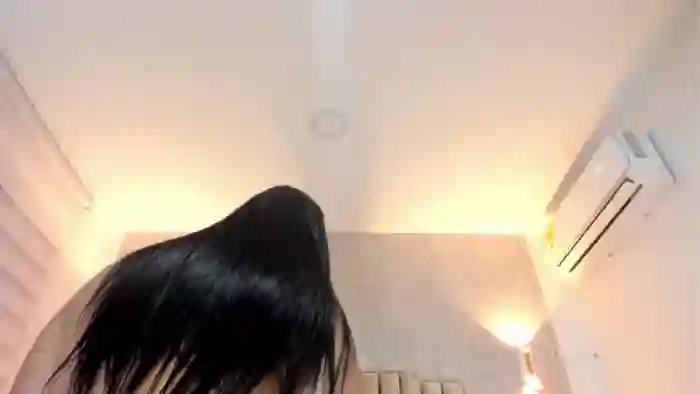 naisha-rousell