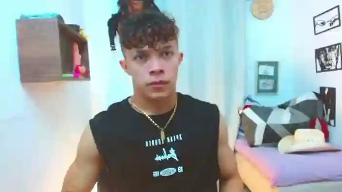 lucas-luxx