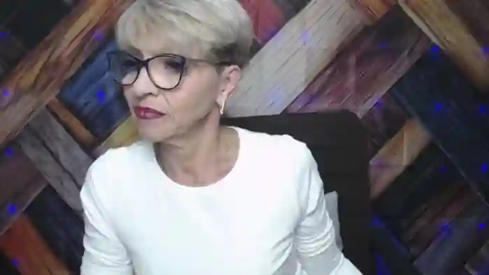 holly-incredible