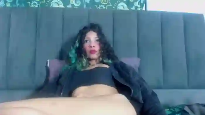 petite-ariana
