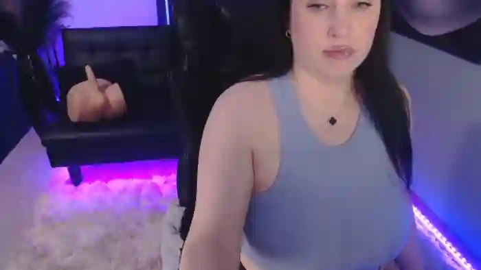 tia-bella