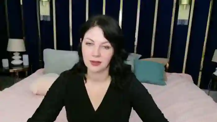 nina-stane