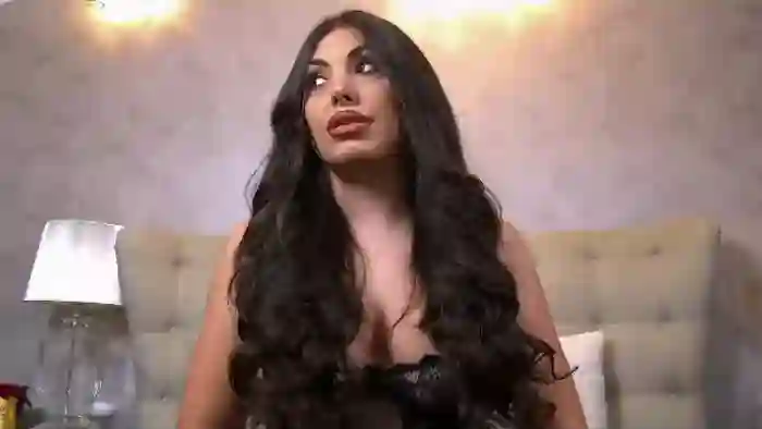 tara-alison