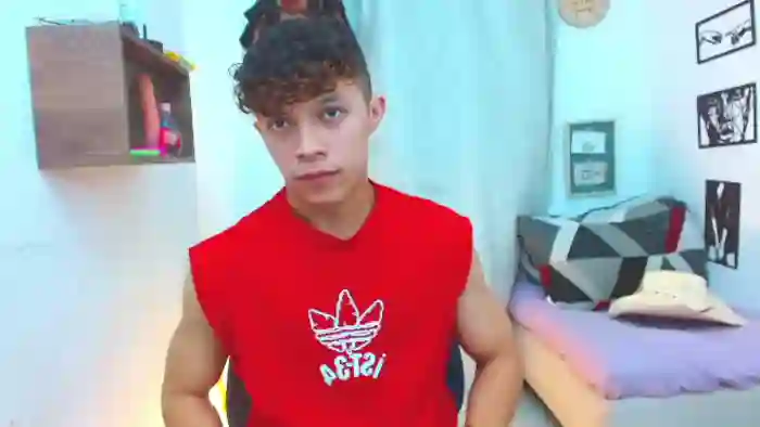 lucas-luxx