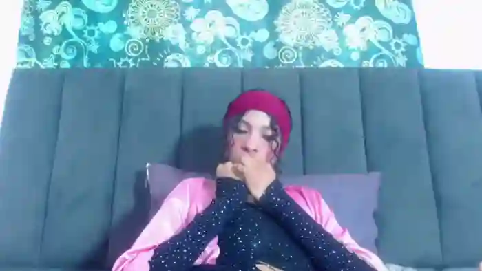 petite-ariana