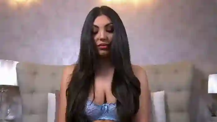 tara-alison