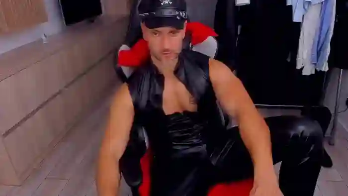 trent-macho