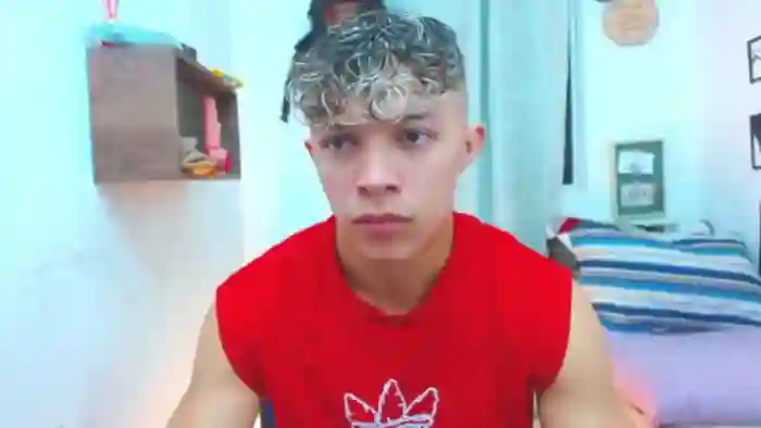 lucas-luxx