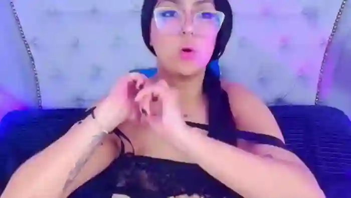 scarlett-blazee