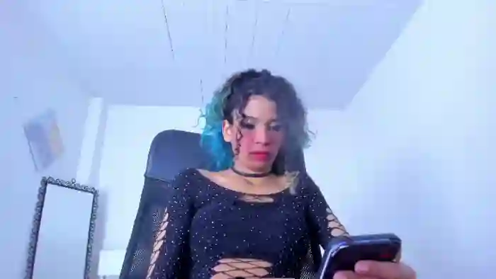 petite-ariana
