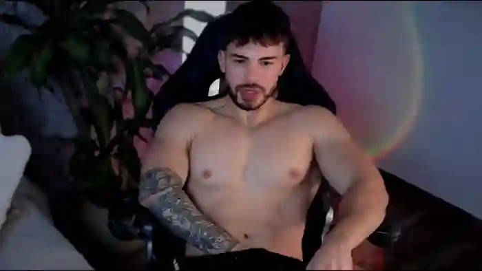 valenthino-king