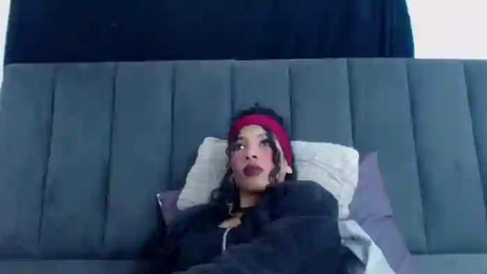petite-ariana