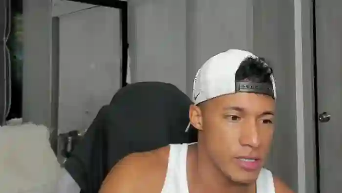 mat-strong