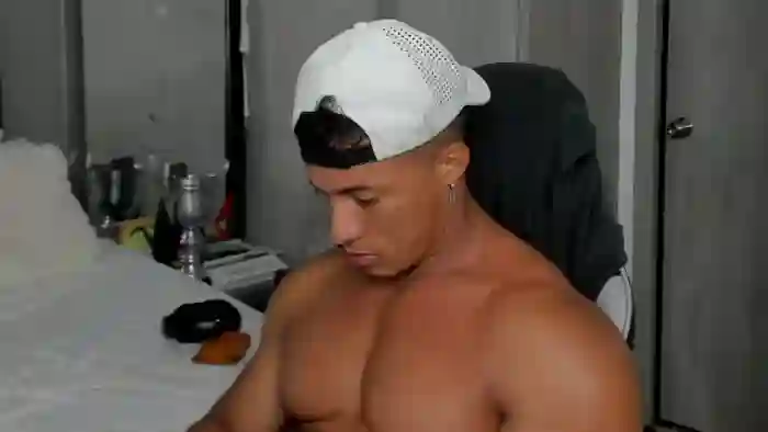mat-strong