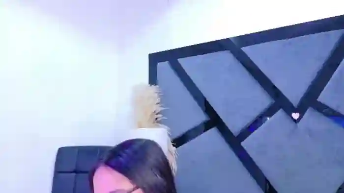 kylie-whitee