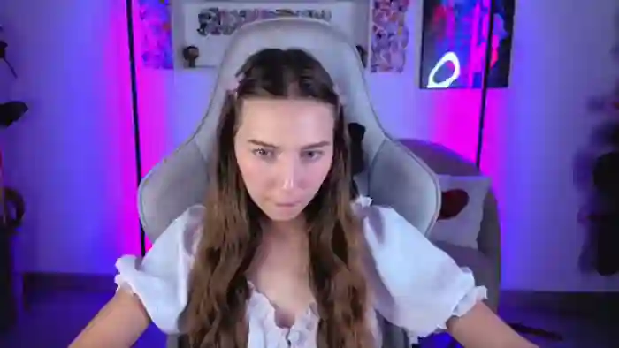 olivia-lay