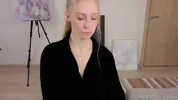 nicole-rav