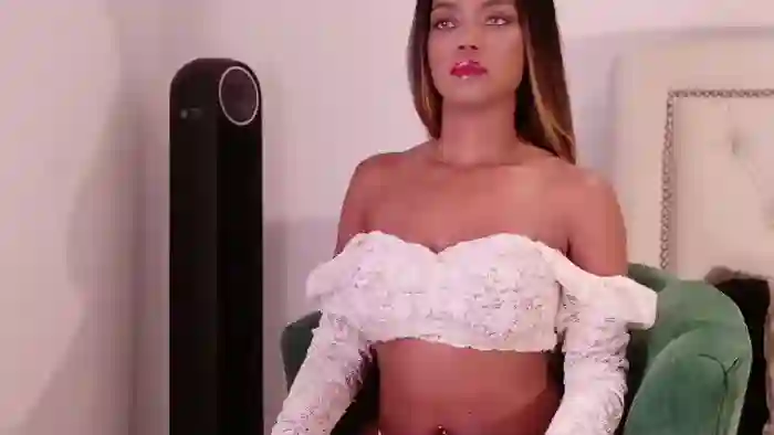shaina-jones