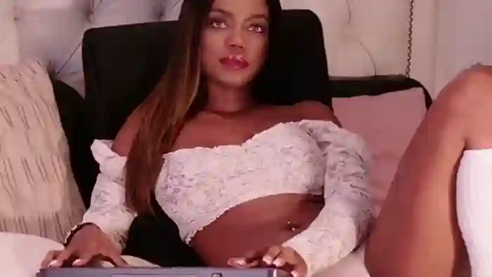 shaina-jones