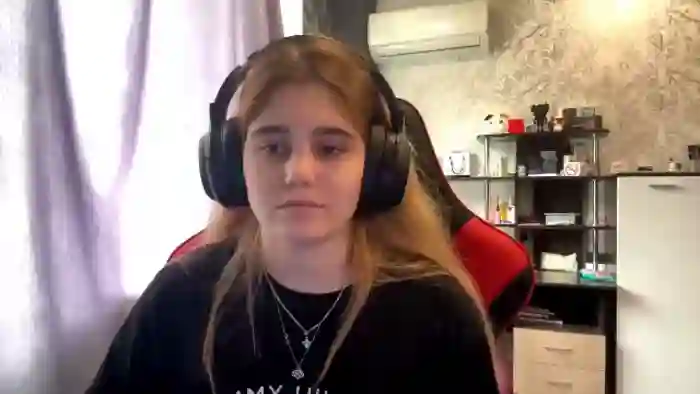 yanira-dusett